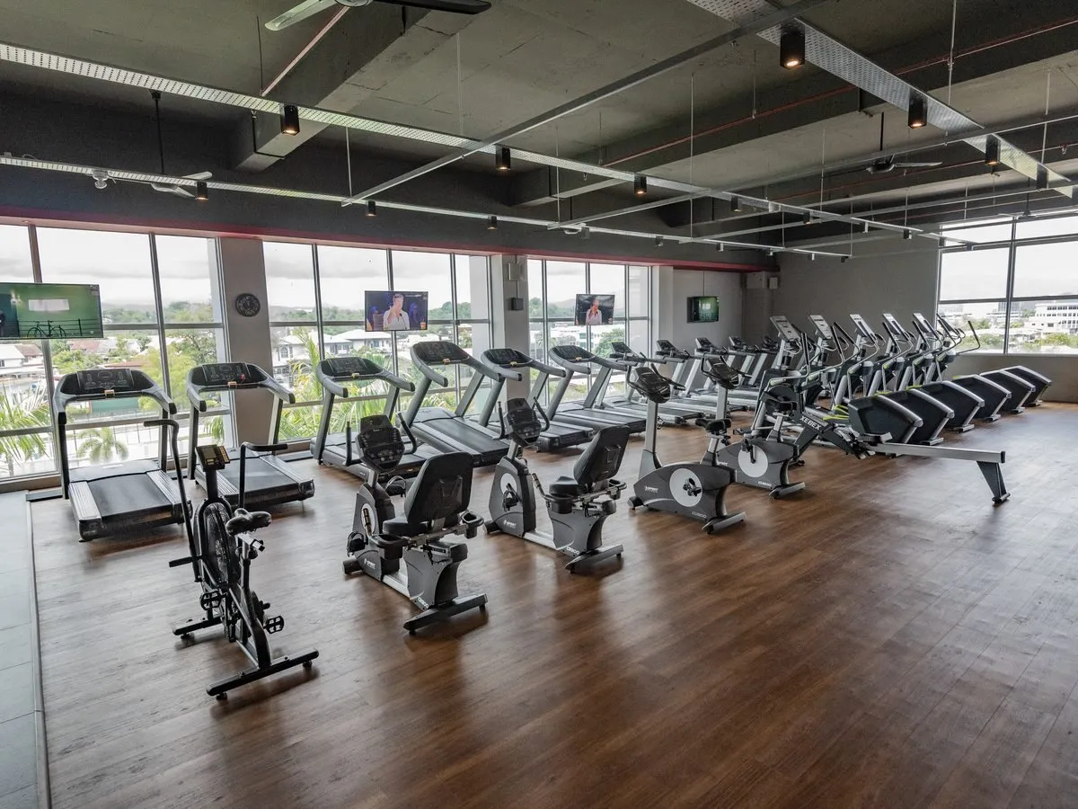 Cardio deck at Level Up Fitness Xpress SkyArena