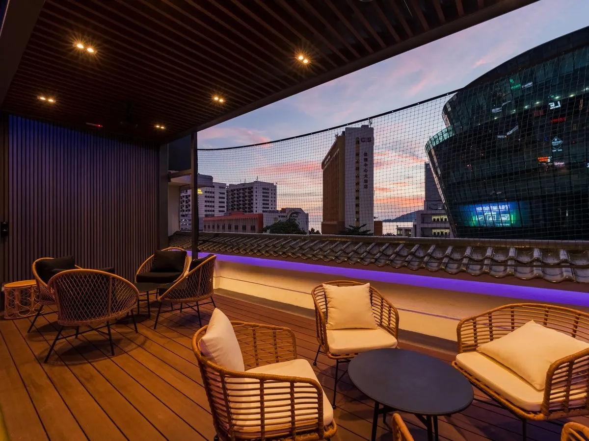Rooftop lounge at Level Up Fitness Xpress Gaya Street