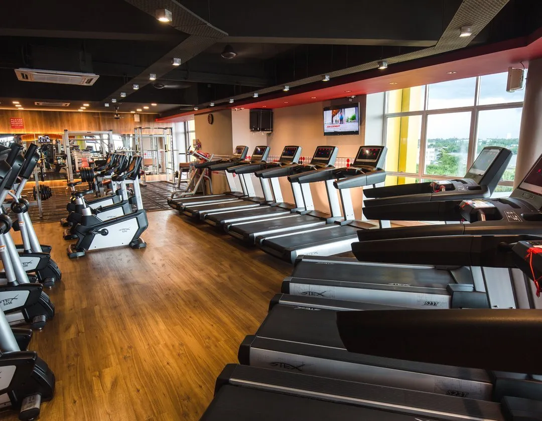 Cardio zone at Level Up Fitness Xpress iCom Square, Kuching